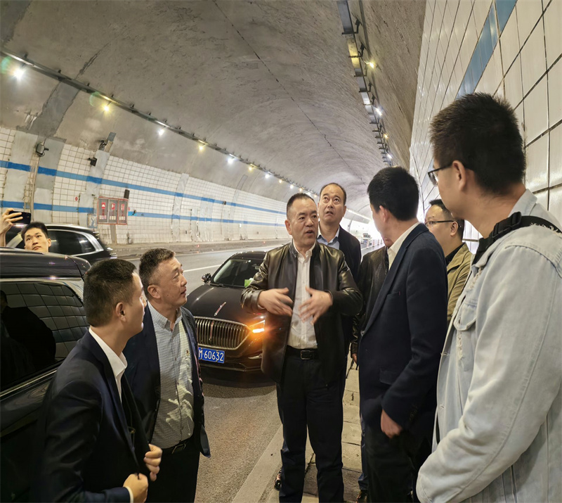 參觀1號隧道工程.jpg